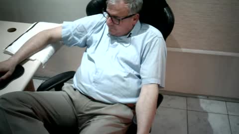 piovesanes online show from October 2025 01:04:02 AM