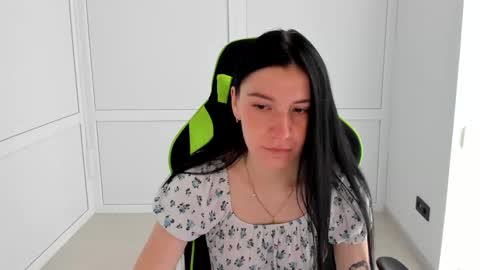 Snapshot of piper_smilee chatting on May 2026 06:21:02 AM Piper online show from May 2026 06:21:02 AM