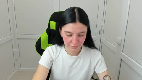 Snapshot of piper_smilee chatting on July 2026 12:31:01 PM Piper online show from July 2026 12:31:01 PM