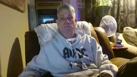 Snapshot of pirate334 chatting on January 2025 11:53:02 PM pirate334 online show from January 2025 11:53:02 PM