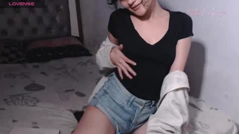 Snapshot of piscis_dreams chatting on July 2026 12:07:01 PM PiscisDreams online show from July 2026 12:07:01 PM