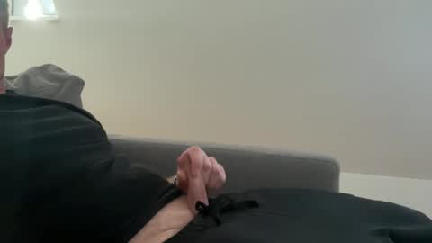 pises111 online show from November 2025 08:36:02 AM