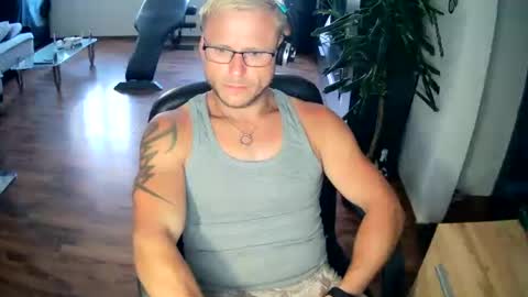 Snapshot of pitrs30sexy chatting on July 2026 03:48:02 PM pitrs30sexy online show from July 2026 03:48:02 PM