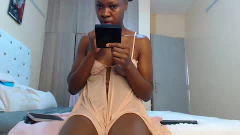 Pixie online show from October 2025 10:05:02 AM
