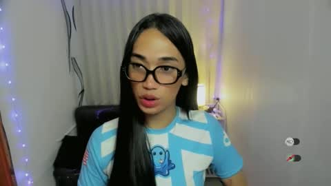 Snapshot of pixiedoll_ chatting on January 2026 01:32:01 AM pixiedoll_ online show from January 2026 01:32:01 AM