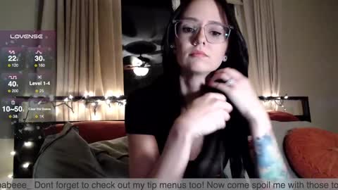 Snapshot of plantbabeee chatting on December 2024 04:36:02 AM Plantbabeee online show from December 2024 04:36:02 AM