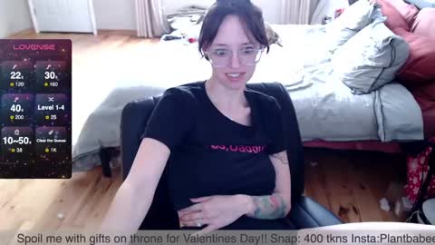 Snapshot of plantbabeee chatting on February 2025 05:40:02 PM Plantbabeee online show from February 2025 05:40:02 PM