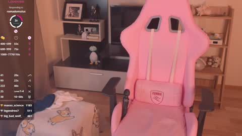 Snapshot of plastic_beach chatting on January 2025 09:24:02 AM Lene online show from January 2025 09:24:02 AM