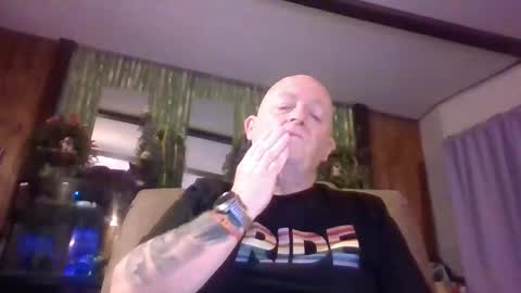 Snapshot of playboychas chatting on March 2026 04:01:01 AM chaz online show from March 2026 04:01:01 AM