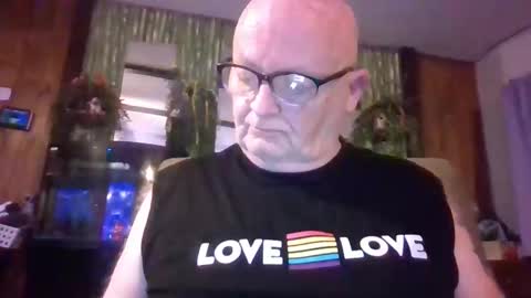Snapshot of playboychas chatting on April 2026 03:04:01 AM chaz online show from April 2026 03:04:01 AM