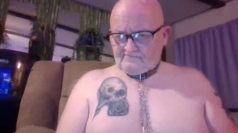 Snapshot of playboychas chatting on April 2026 04:46:01 AM chaz online show from April 2026 04:46:01 AM