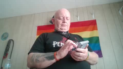 Snapshot of playboychas chatting on April 2026 11:43:01 PM chaz online show from April 2026 11:43:01 PM