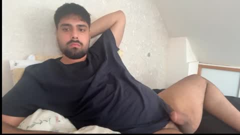 Snapshot of playboygangstaa chatting on May 2026 12:35:02 PM Zachhh online show from May 2026 12:35:02 PM