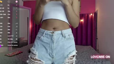 Snapshot of playfuljust_18 chatting on March 2025 12:36:02 PM SAMARA online show from March 2025 12:36:02 PM