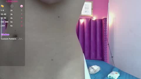 Snapshot of playfuljust_18 chatting on September 2025 01:04:01 PM SAMARA online show from September 2025 01:04:01 PM