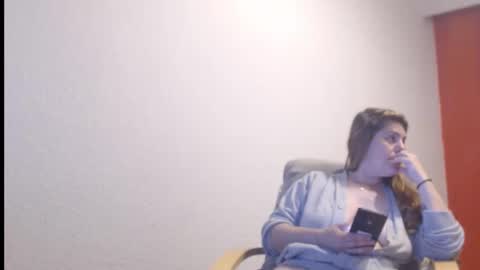 Snapshot of playfulsamira chatting on April 2026 06:01:01 PM PlayfulSamira online show from April 2026 06:01:01 PM