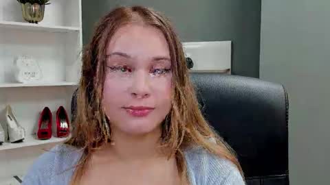 Valeria online show from October 2025 09:04:01 PM