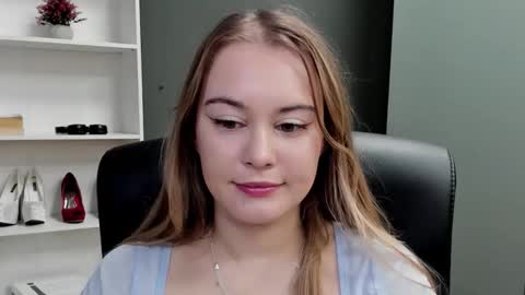 Snapshot of playgirl_valeria chatting on January 2026 07:35:02 AM Valeria online show from January 2026 07:35:02 AM