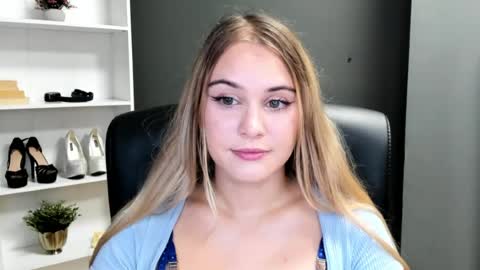 Snapshot of playgirl_valeria chatting on July 2026 06:33:02 AM Valeria online show from July 2026 06:33:02 AM