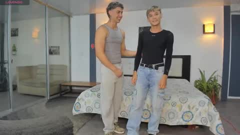   online show from November 2025 11:05:01 PM