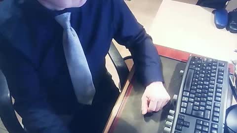 Snapshot of playingch chatting on February 2026 08:43:01 AM littlenounours online show from February 2026 08:43:01 AM