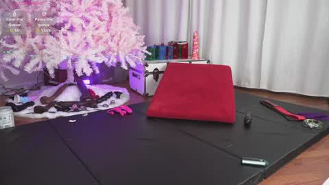 Snapshot of playtimewithv chatting on December 2024 06:41:01 AM Horny Housewife V  Husband online show from December 2024 06:41:01 AM