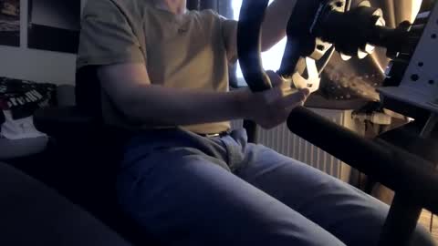 Hello ask me  . Im glad  to see you here in my room. Welcome PVT is open online show from October 2025 03:24:01 PM