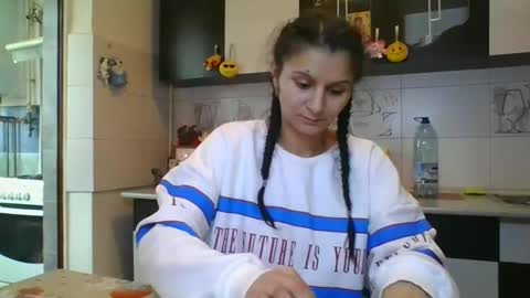 Snapshot of pleas3s_sweet chatting on January 2025 01:53:02 PM pleas3s_sweet online show from January 2025 01:53:02 PM