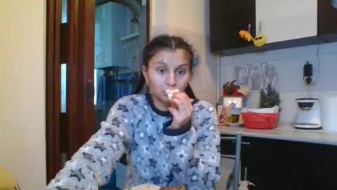 Snapshot of pleas3s_sweet chatting on February 2025 03:29:01 PM pleas3s_sweet online show from February 2025 03:29:01 PM