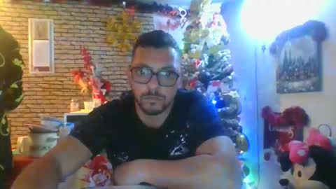 Snapshot of pleas3s_sweet chatting on December 2025 12:45:01 PM pleas3s_sweet online show from December 2025 12:45:01 PM