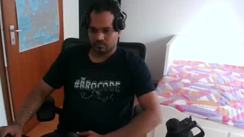 Snapshot of pleasure5845 chatting on May 2026 12:11:02 PM Sam online show from May 2026 12:11:02 PM