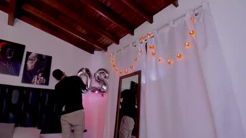 JUAN AND JULI online show from February 2025 09:32:01 PM