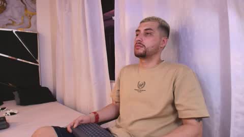 JUAN AND JULI online show from October 2025 10:32:02 PM