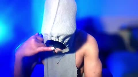 StraightPlush online show from September 2025 02:11:02 AM