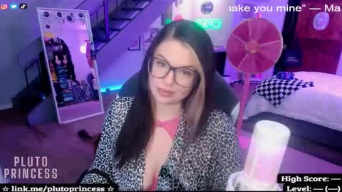 Pluto Princess online show from November 2025 07:38:02 AM