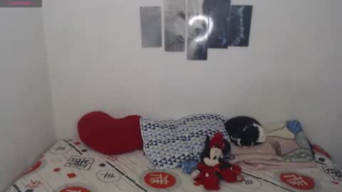 Snapshot of pocahontas_princess__ chatting on February 2026 06:17:02 PM Pocahontas online show from February 2026 06:17:02 PM