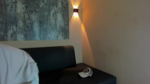 poderoso_samael online show from April 2026 03:48:01 AM