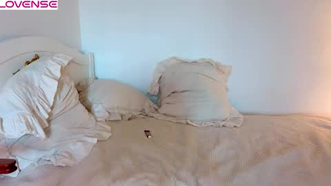 Rose online show from March 2026 11:43:01 AM