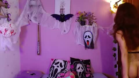 poison_liv online show from October 2025 01:41:01 PM