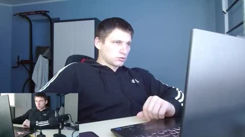 Poliglotjoe2 online show from February 2026 07:51:02 AM