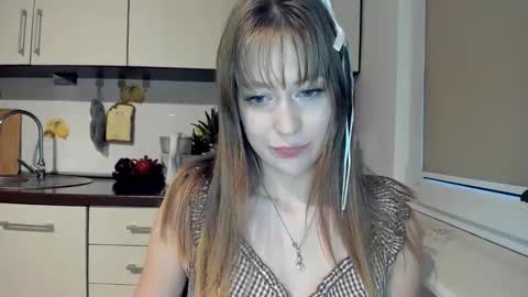 Snapshot of polihoney chatting on June 2026 06:45:01 PM Polina online show from June 2026 06:45:01 PM