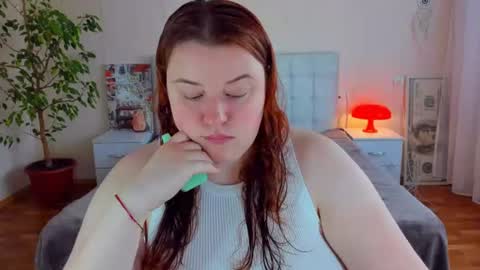 Snapshot of polinasallivan chatting on June 2026 02:54:02 PM Polina online show from June 2026 02:54:02 PM