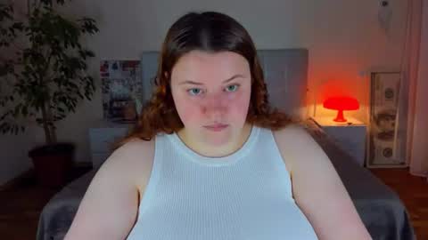 Snapshot of polinasallivan chatting on July 2026 06:03:01 PM Polina online show from July 2026 06:03:01 PM