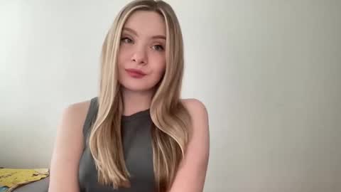 Snapshot of polishangel222 chatting on May 2026 01:30:01 PM polishangel222 online show from May 2026 01:30:01 PM