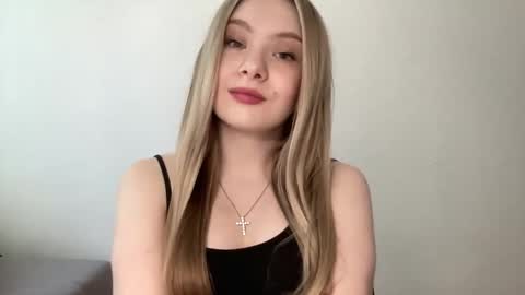 Snapshot of polishangel222 chatting on May 2026 02:34:01 PM polishangel222 online show from May 2026 02:34:01 PM
