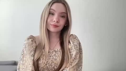 Snapshot of polishangel222 chatting on June 2026 09:34:02 AM polishangel222 online show from June 2026 09:34:02 AM