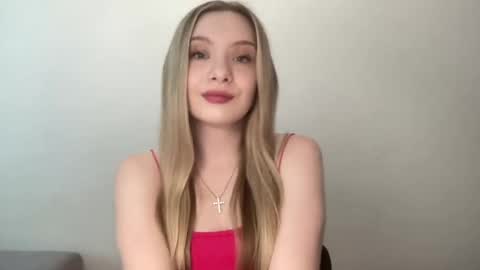 Snapshot of polishangel222 chatting on June 2026 03:18:01 PM polishangel222 online show from June 2026 03:18:01 PM