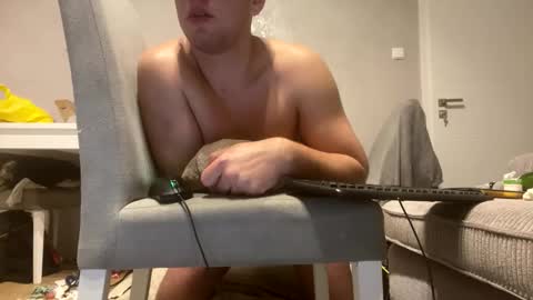 Snapshot of polishboooy2003 chatting on November 2025 09:47:02 PM polishboooy2003 online show from November 2025 09:47:02 PM