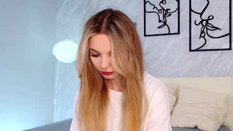Snapshot of pollimills chatting on September 2025 07:41:01 AM pollimills online show from September 2025 07:41:01 AM