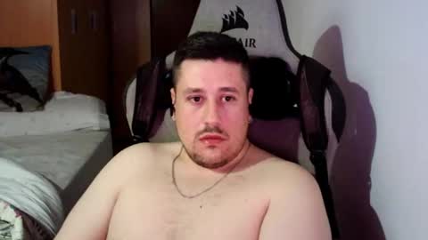 Snapshot of pollito_95 chatting on January 2025 12:04:02 AM Pollito online show from January 2025 12:04:02 AM